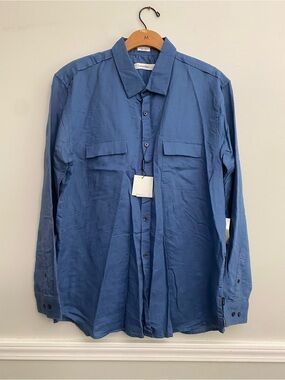 NWT Men’s Calvin Klein Linen and Cotton Blue Dress Shirt - L